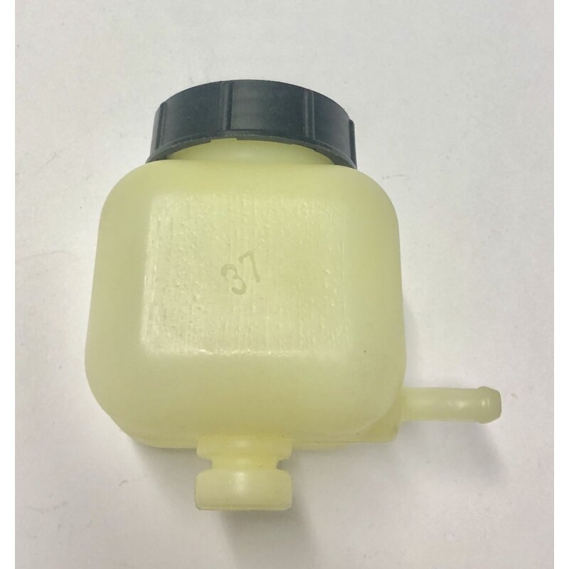Clutch fluid reservoir