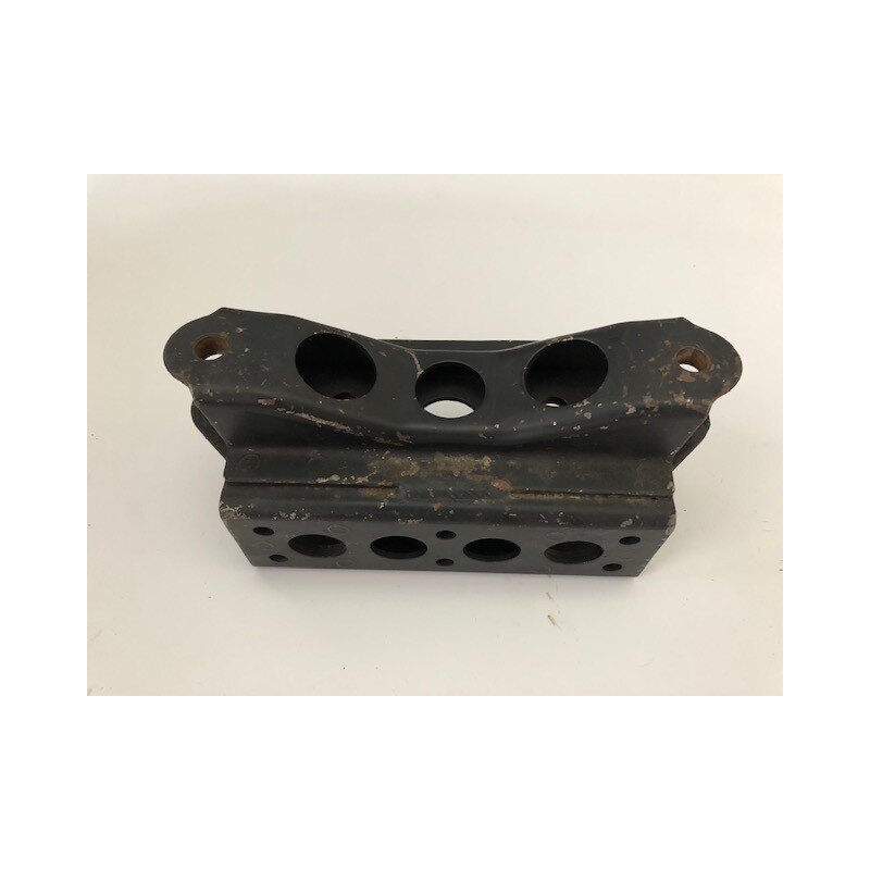 Rear control arm support