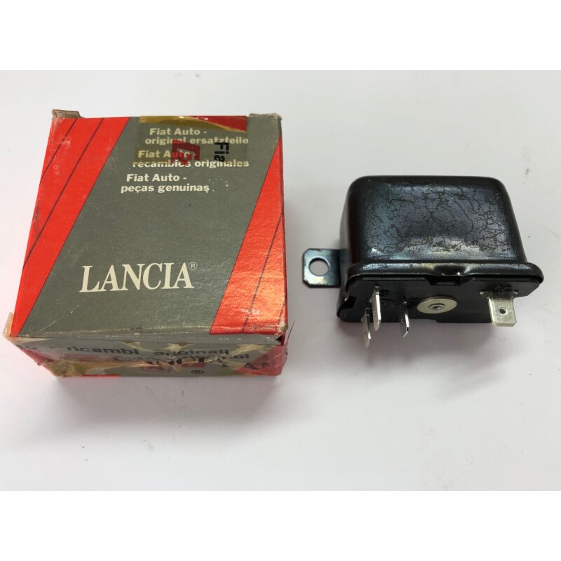 Fuel pump relay