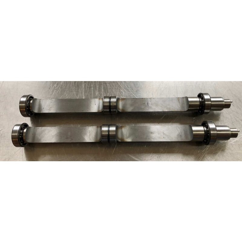 Balancer shafts in the engine block Set with bearings
