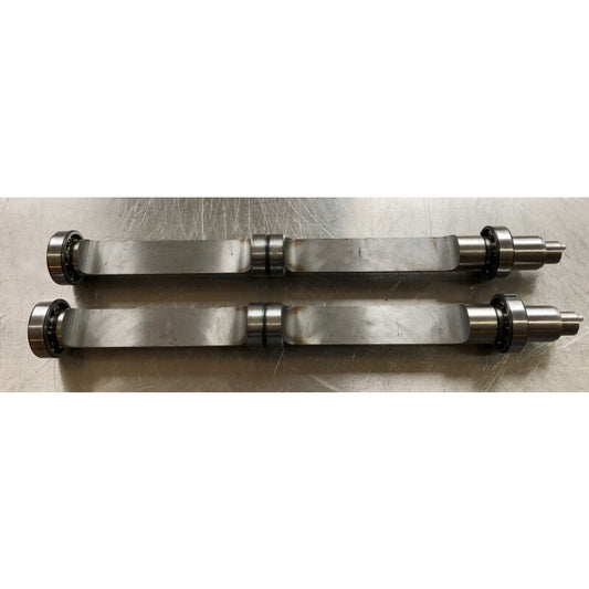 Balancer shafts in the engine block Set with bearings