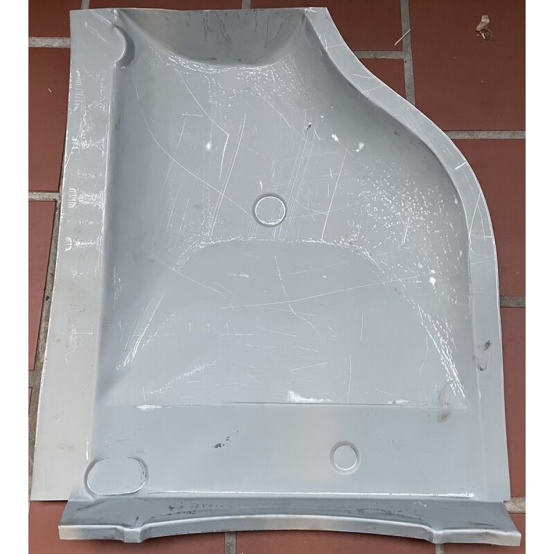 Floor panel right footwell