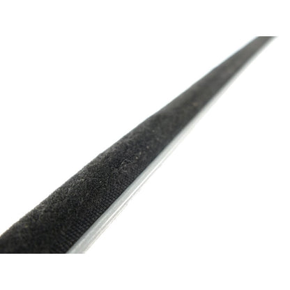 Seal for door moulding to the window