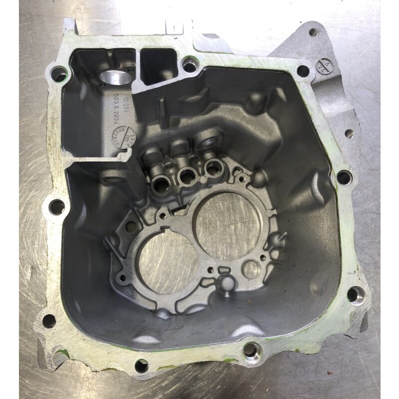 Gearbox housing middle part Integrale 16 V