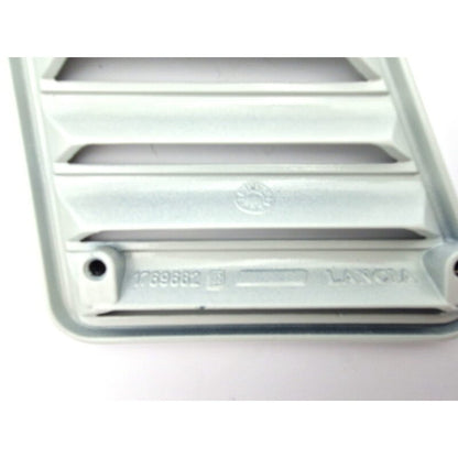 grid in the front bonnet left side