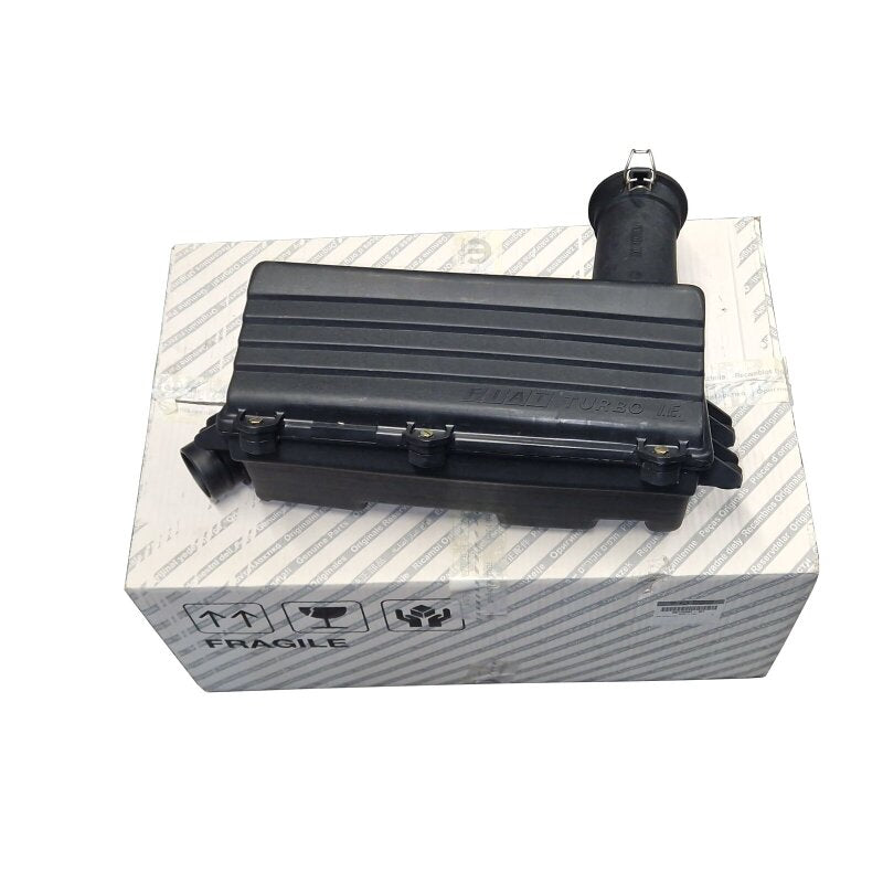 Air filter box, original Fiat Punto GT 1.4 16V Turbo.