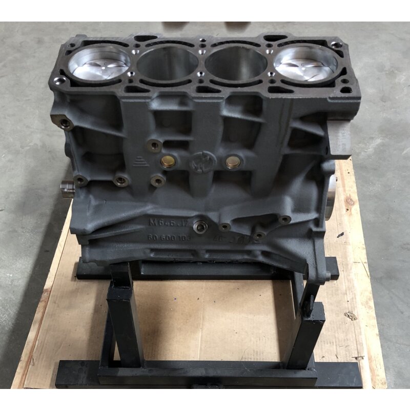 engine base with piston and crankshaft 1,8 16V