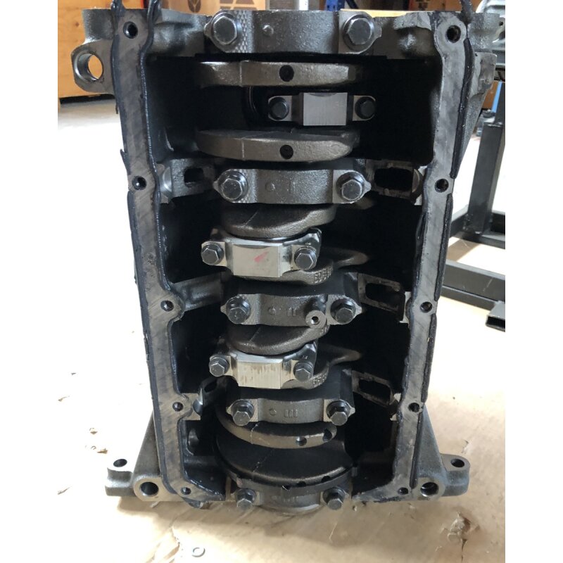 engine base with piston and crankshaft 1,8 16V