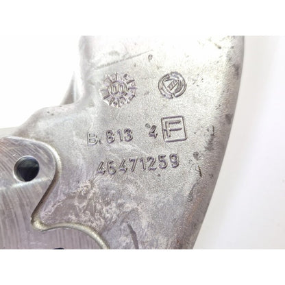 Upper engine mount with engine mount bushing