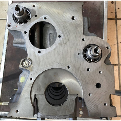 Engine basement with piston and conrod