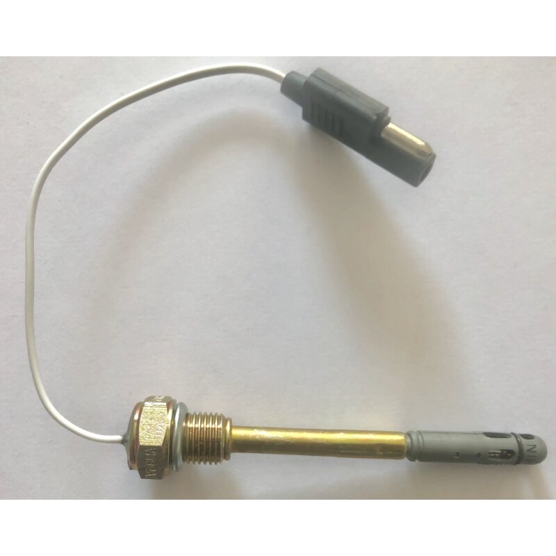 Oil level sensor in the oil pump