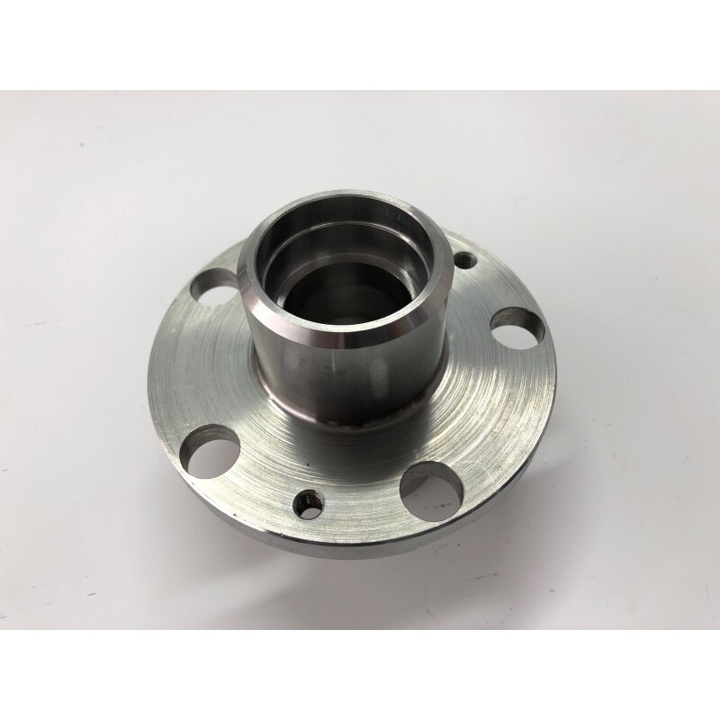 Front wheel hub