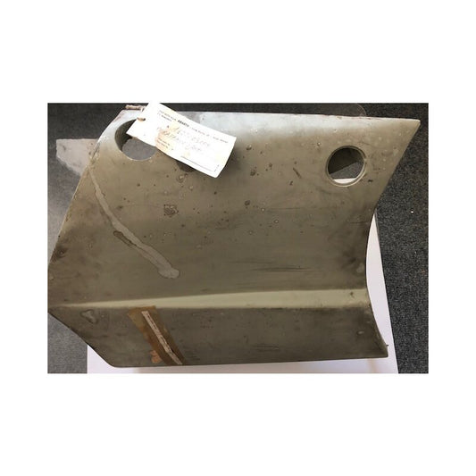 Rear right wing 037