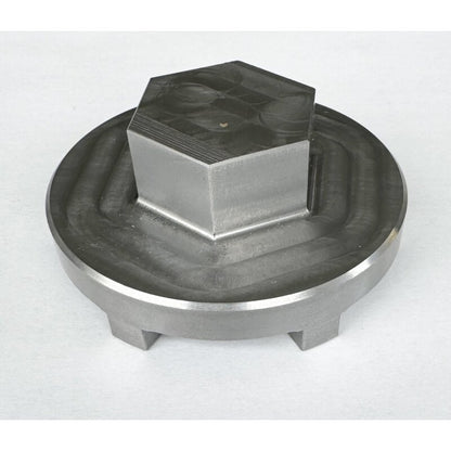 Tool for the rear retainer ring nut wheel bearing