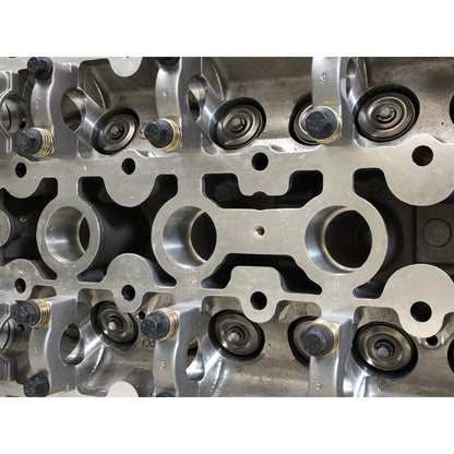 Cylinder head16 Valve