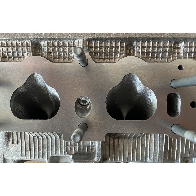 Cylinderhead  5 cylinder 20 V Turbo SPORT
